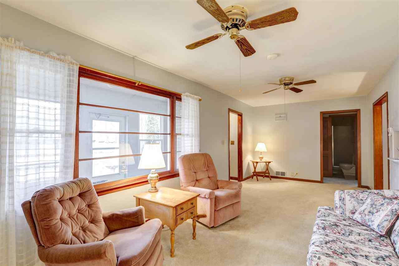 resized-2349823-404 E 4th-2.jpg